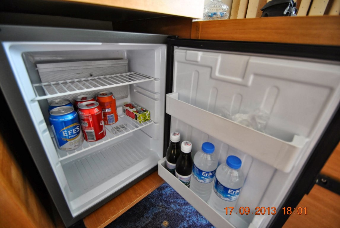 imagini hotel TITANIC LARA